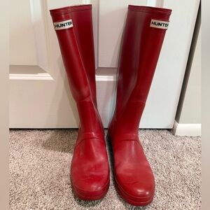 Hunter Women’s Red Tall Hunter Boots 11